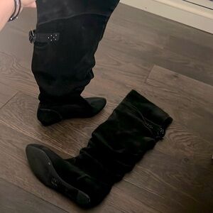 Jessica Simpson, at knee, high boots, suede